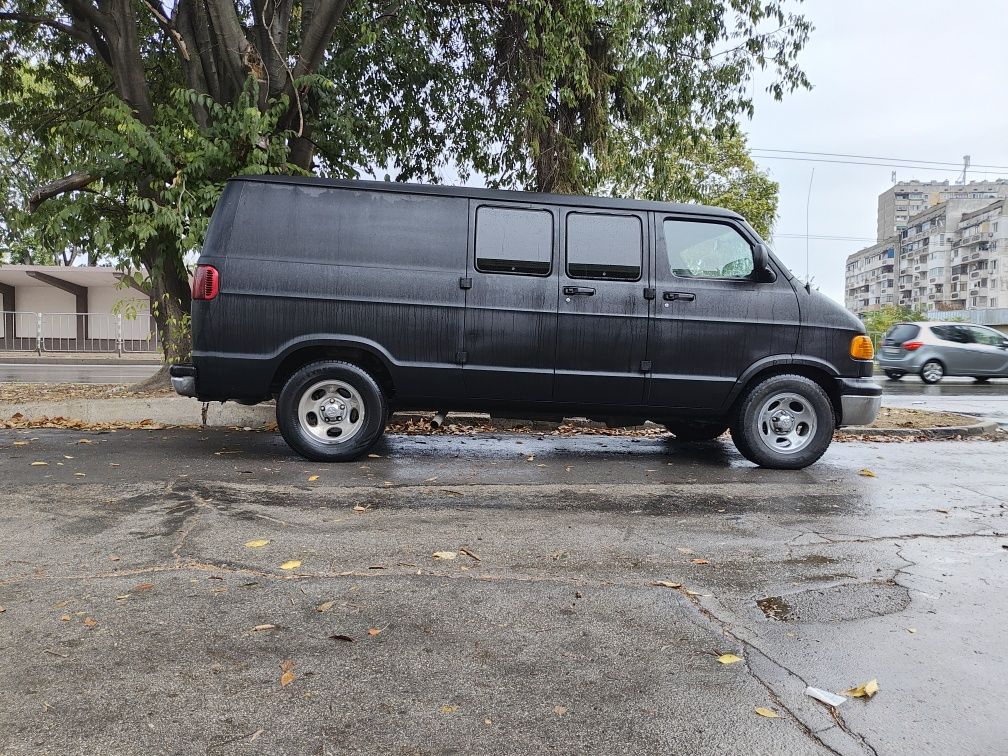 Dodge RAM Van UNICAT in RO 2003 , 5.9 + GPL.  13.999 E