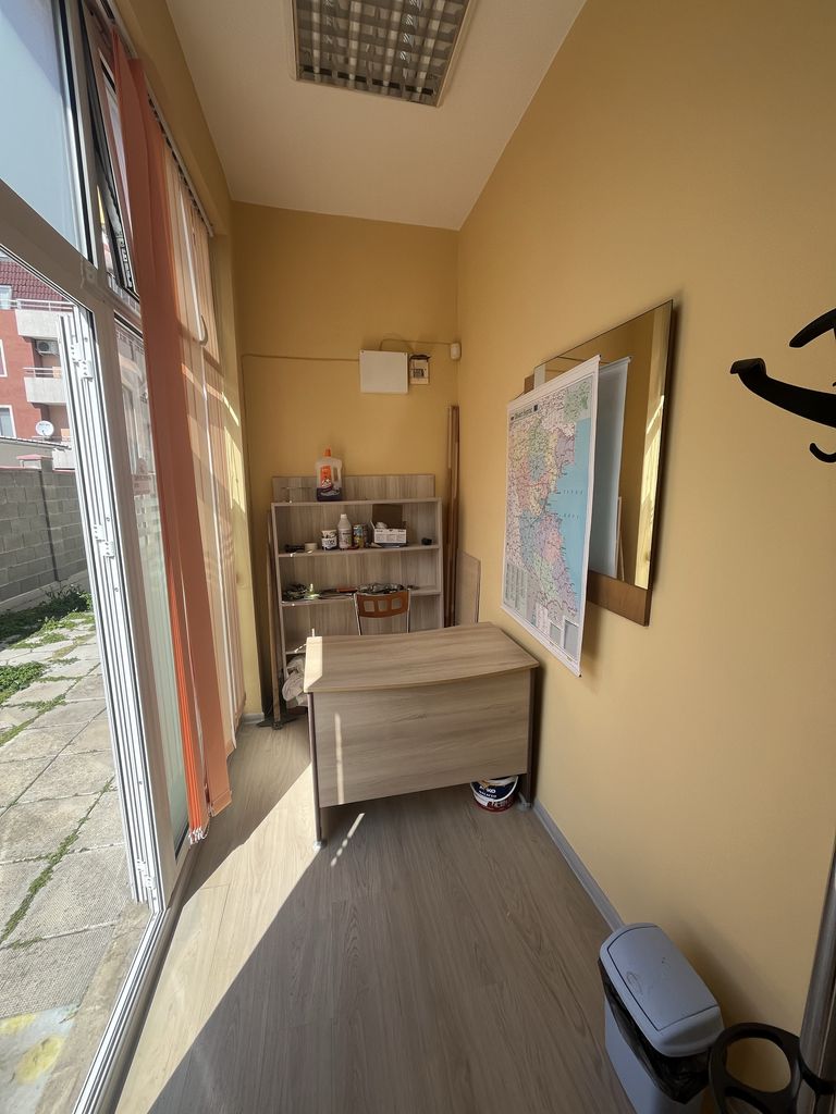 Продава се Едностаен апартамент в Поморие - 29 кв.м за 1276 €/кв.м - Снимка #3
