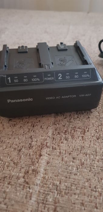 Incarcator  Panasonic VW-AD7E cu leduri