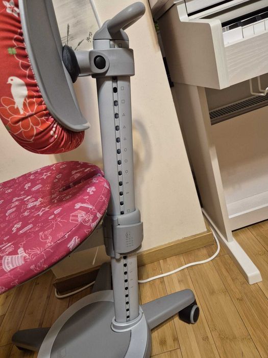 Scaun Moll, model Maximo cu 2 seturi de huse