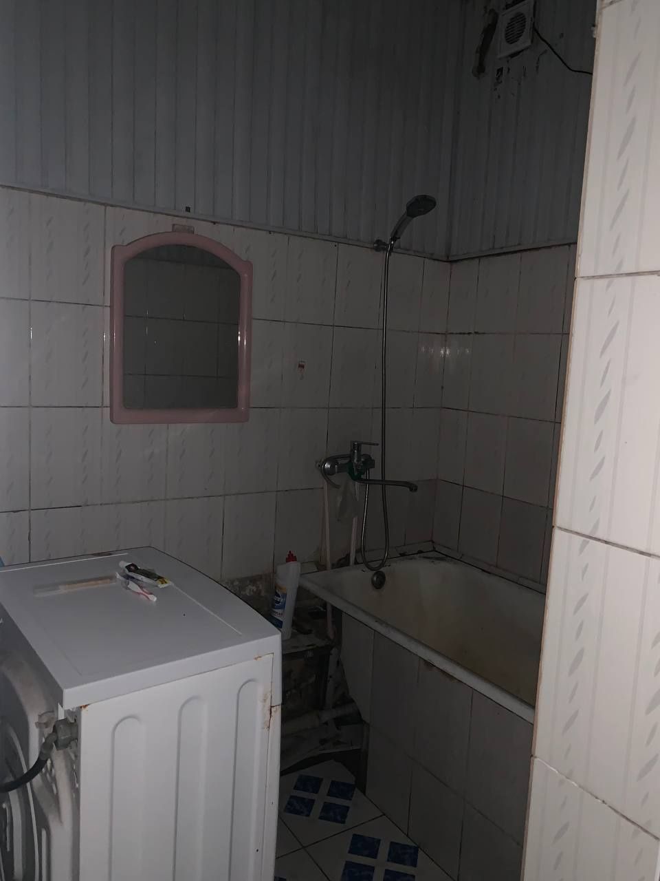 Tinchlik metro yaqinida 2 xonali uyga 1 ta bola qoʻyiladi