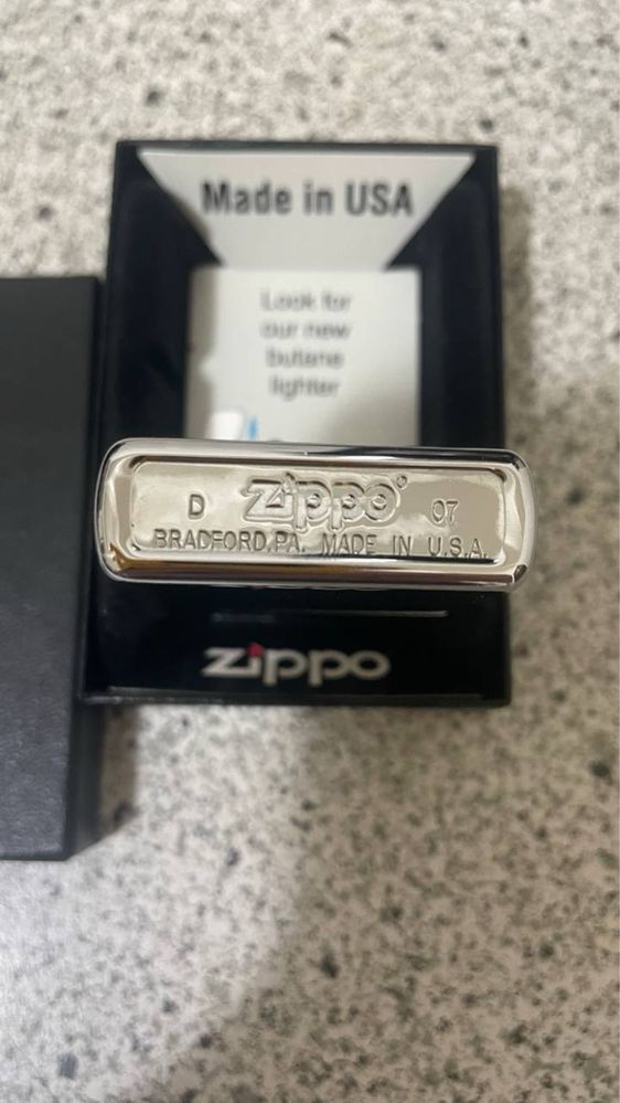 Продам Zippo 24207 Chrome Generations