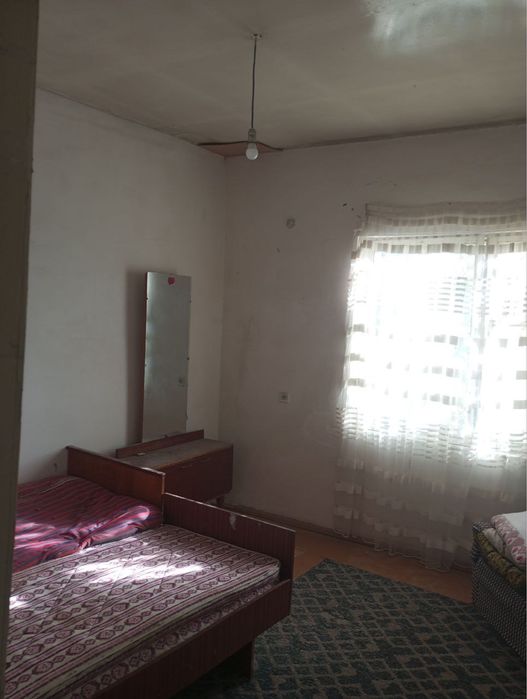 Hovlidagi uy ijaraga beriladi