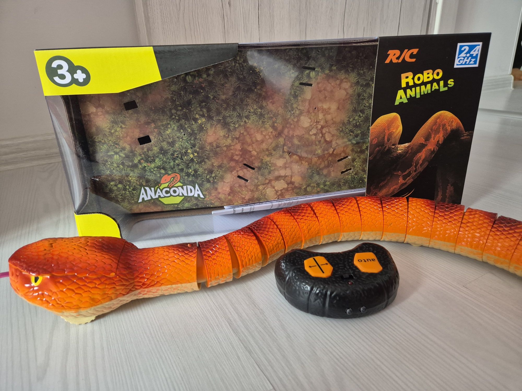 NOU Sarpe Anaconda telecomanda, 75 cm,  merge, scoate sunet