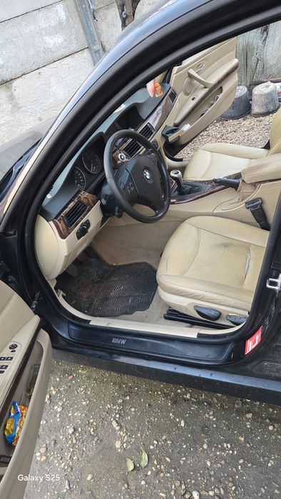 Vând bmw E90 an 2006