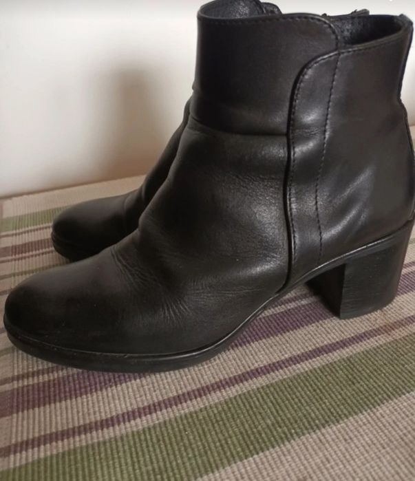 Ghete piele naturală, 37