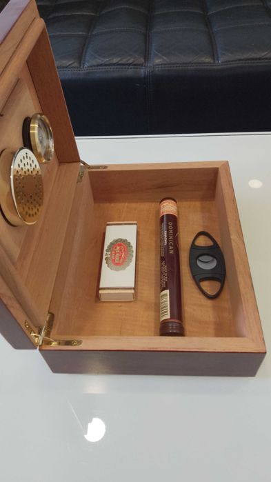 Humidor Trabucuri Premium + CADOU