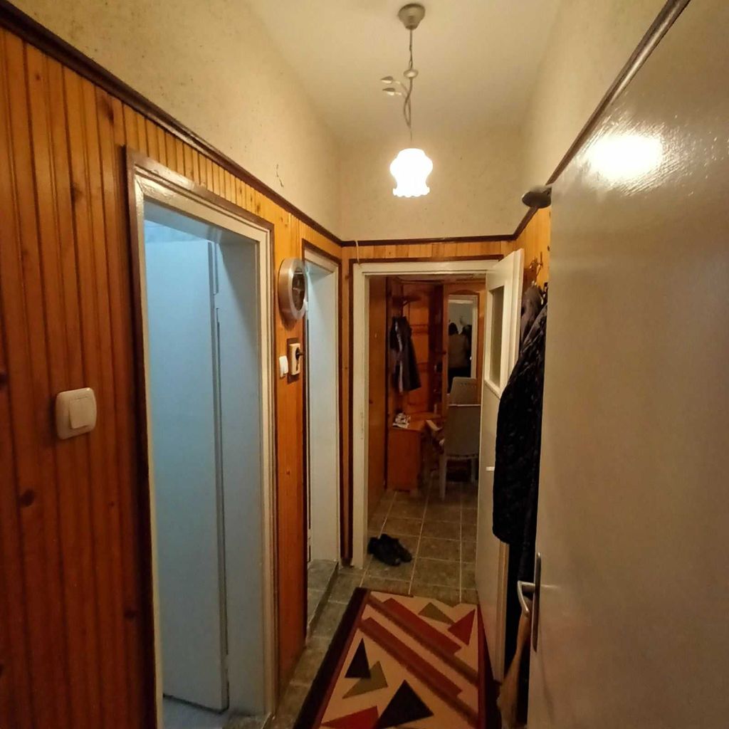 Продава се Многостаен апартамент в Омуртаг - 110 кв.м за 974 €/кв.м - Снимка #15