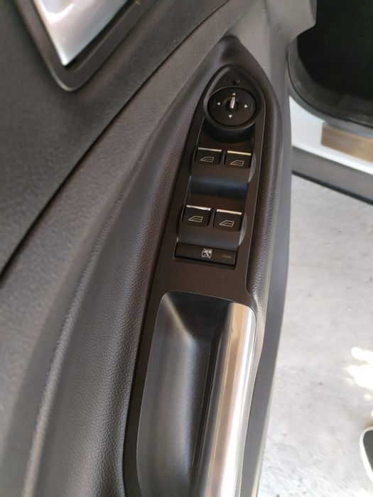Ford Kuga, 4x4, an 2013