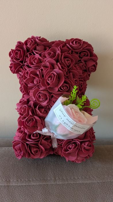 Мече от вечни рози