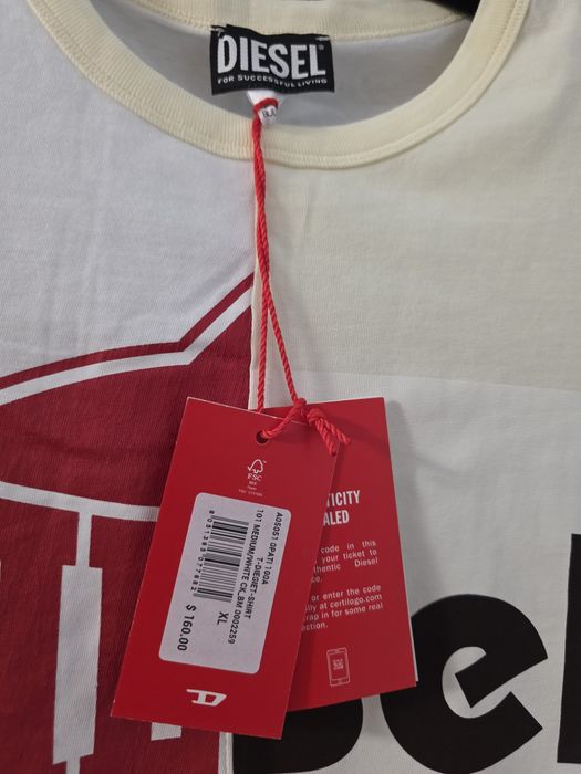 Vand tricouri DIESEL