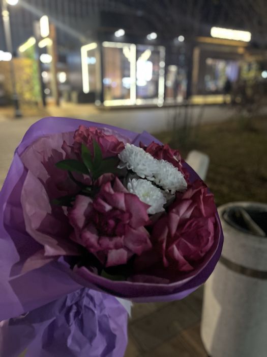 Цветы за 5 к сам купил за 9 к