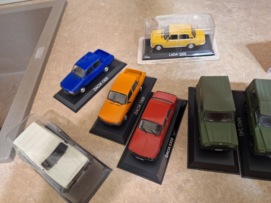 Diferite  modele de Dacia scara 1.43