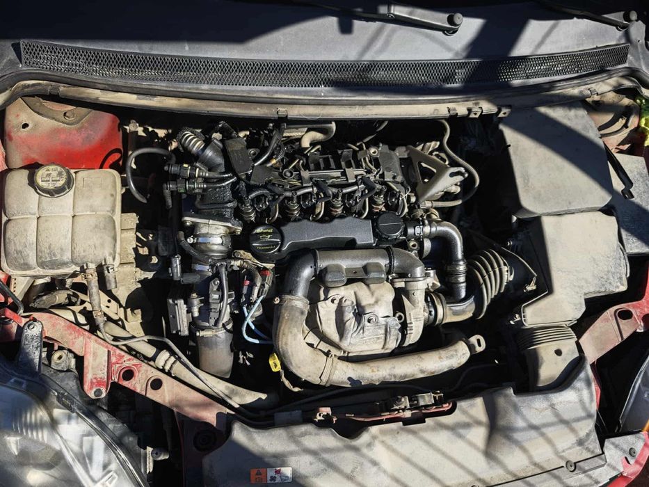 Vând Ford Focus 1.6 tdci 2010 euro 5