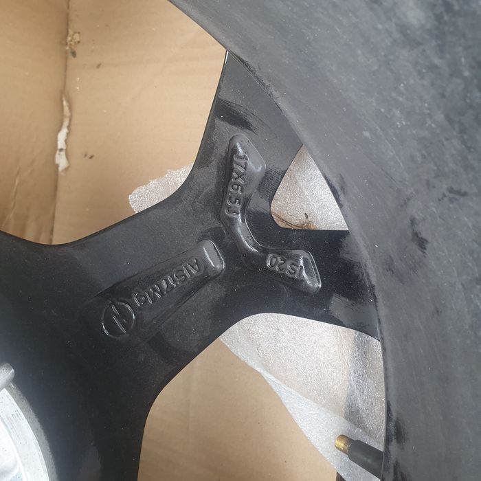 Janta aliaj NOUA Matrix Opel Crossland Mokka R17 2020- 2024 39216684