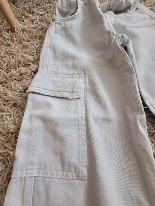 Pantaloni marca  Zara