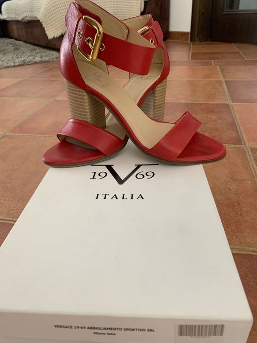Кожени червени сандали Versace 1969 с масивен ток