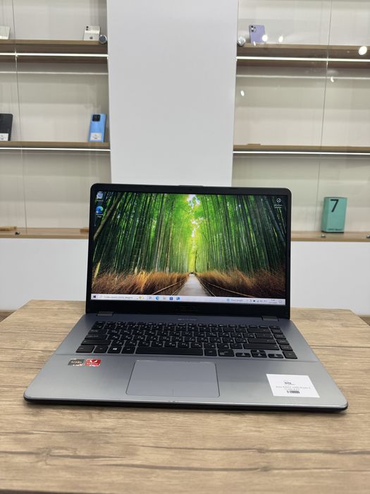 Ноутбук Asus X505Z