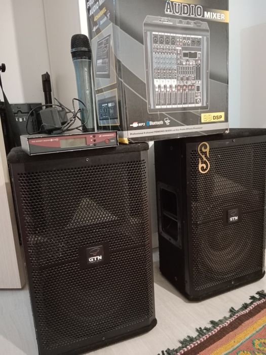 Колонки. Микрофон, пульт актиыный