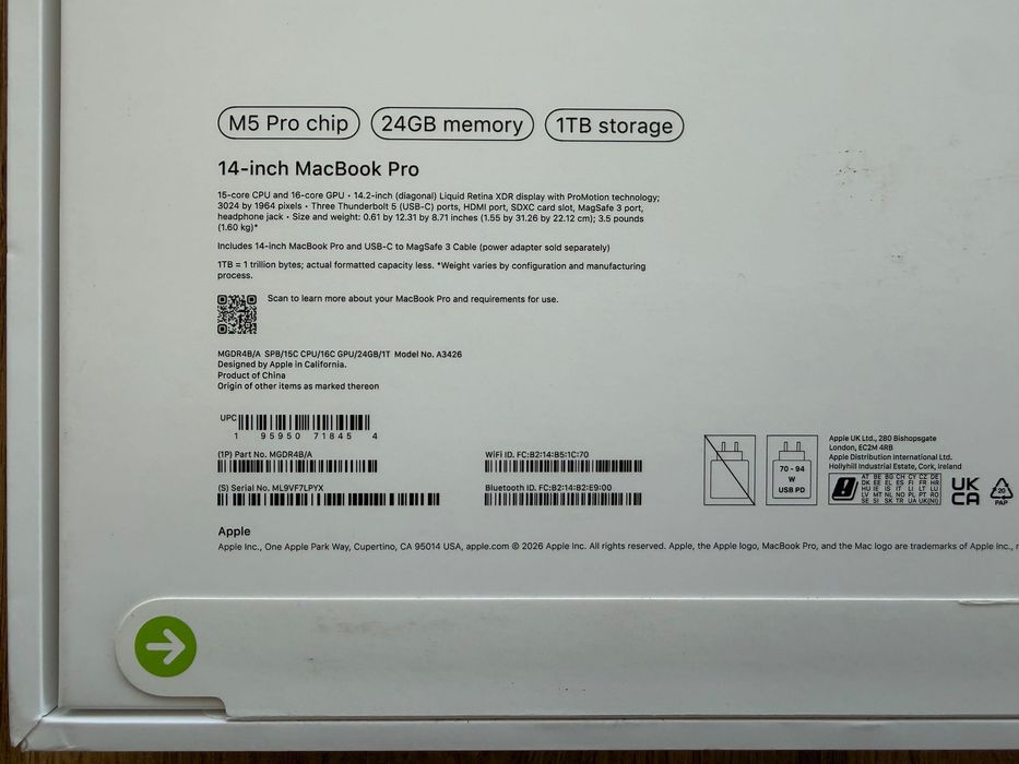 ЧИСТО НОВ MacBook Pro 14" M5 PRO Chip 15-CPU/ 16-GPU/ 24GB RAM/ 1TB SSD — миниатюра 3