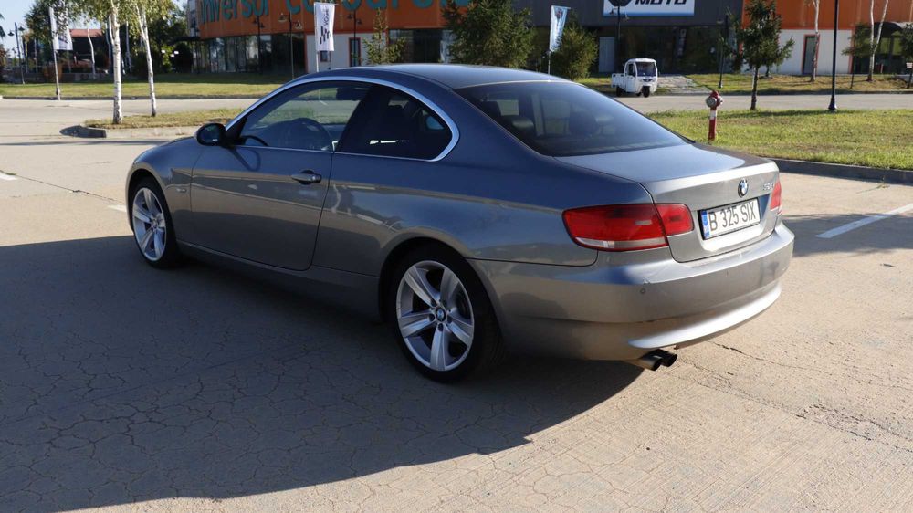 BMW E92, 325i manual