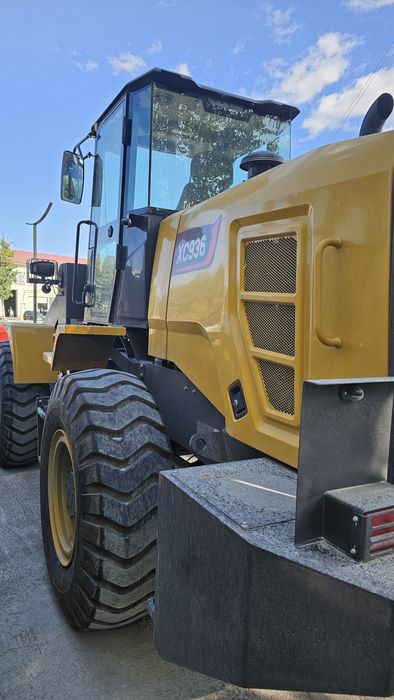 Погрузчик 1.8куб рычаг ЛИЗИНГ