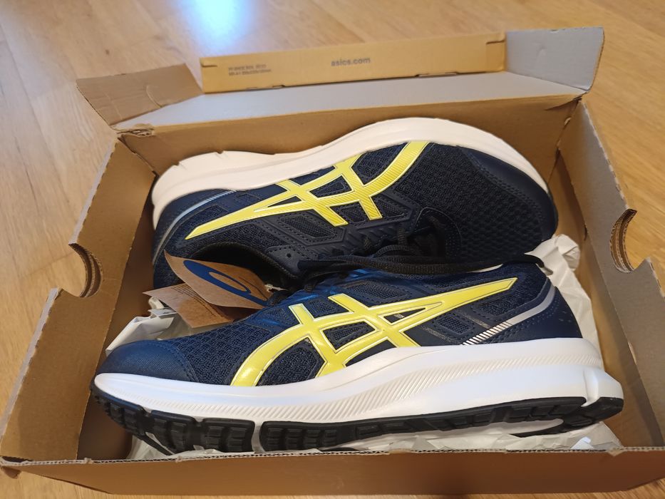 Asics Jolt 3 noi,cu eticheta