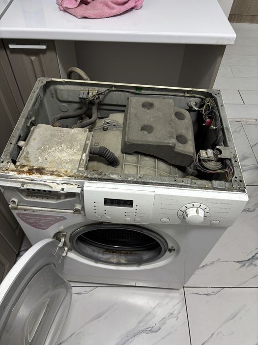 Стиральная машинка БУ на запчасти