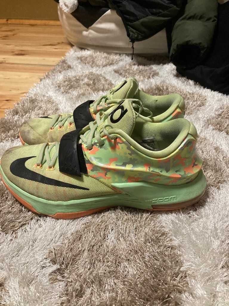 Basketball shoes KD 7 Easter (Size 44.5)