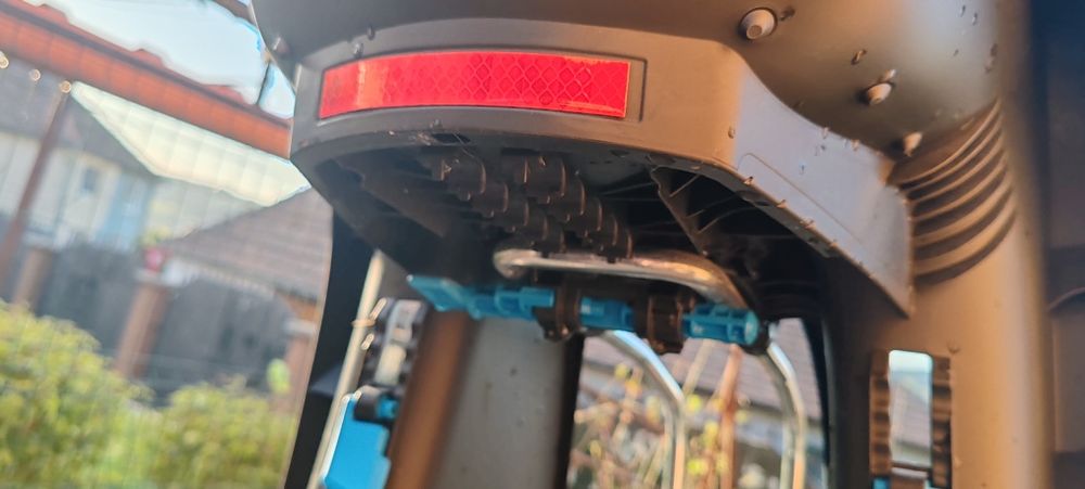 Vând scaun bicicleta thule