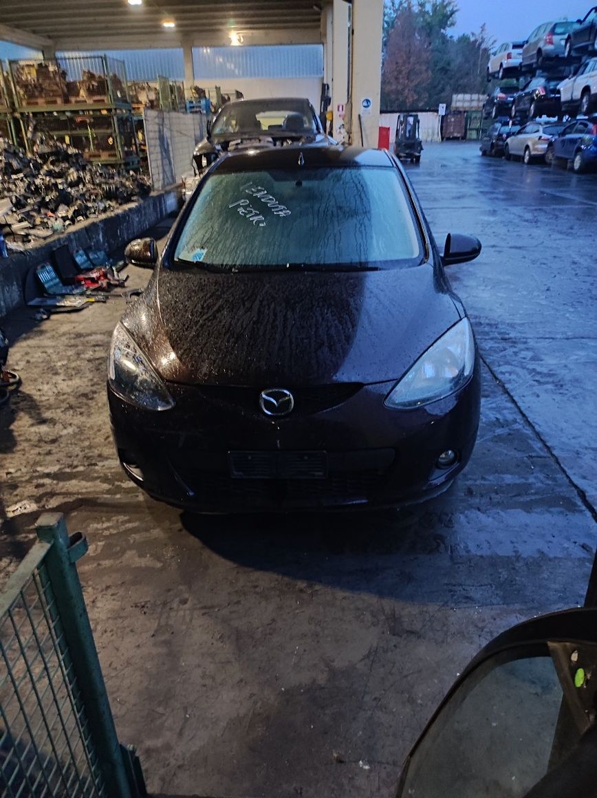 Мазда 2/Mazda 2 1.3i 2008г