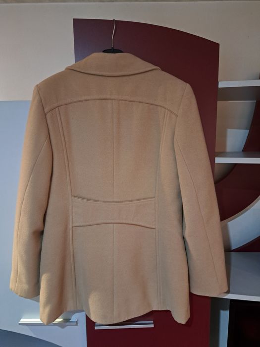 Haină damă cu guler de blană detașabil