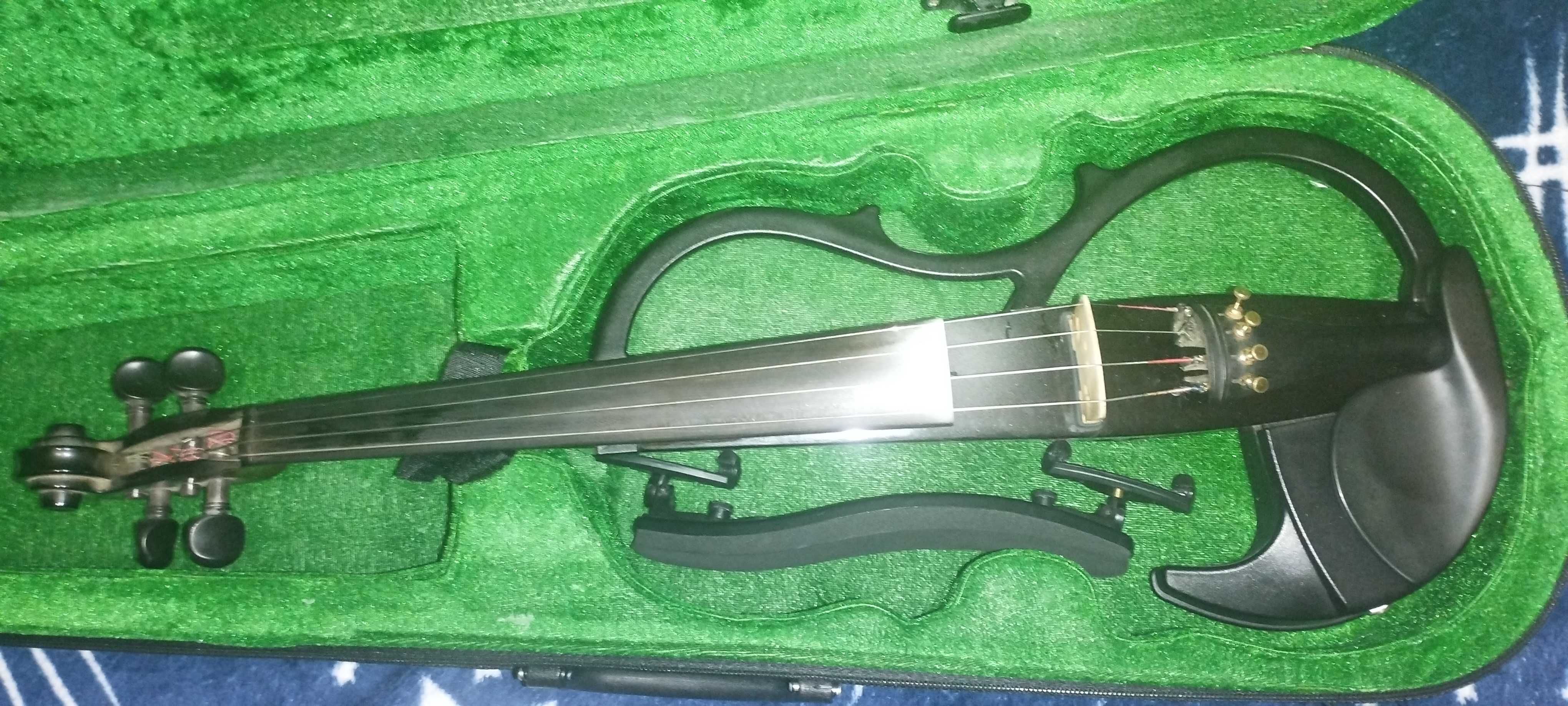 Vioară Yamaha Silent Violin model SV 200 Black