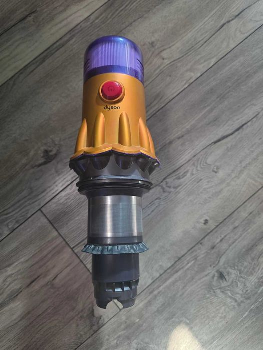 Вертикална прахосмукачка Dyson V12 Detect Slim за части