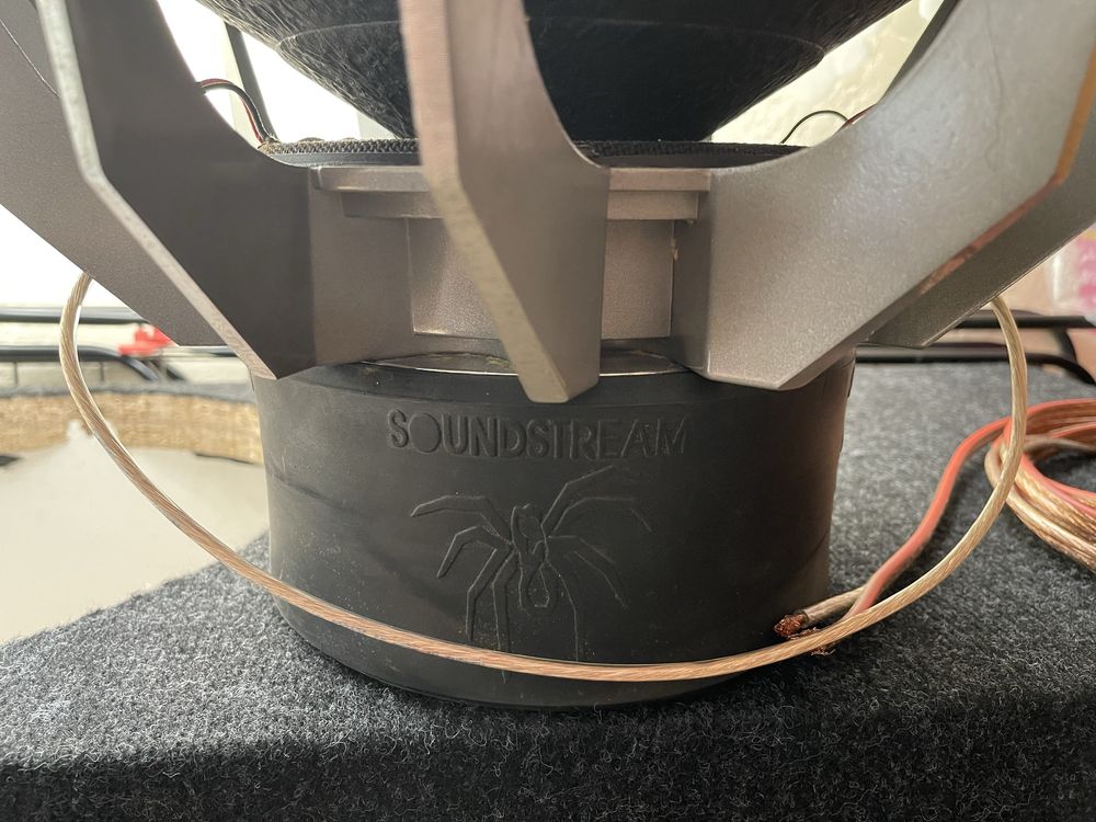 бас каса Soundstream T4 15” 1000w rms