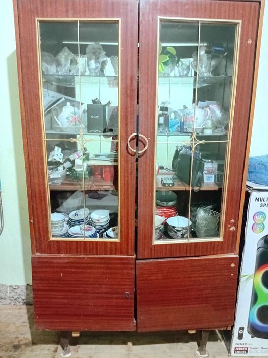 Шкаф сатылады ценасы 100000 сум