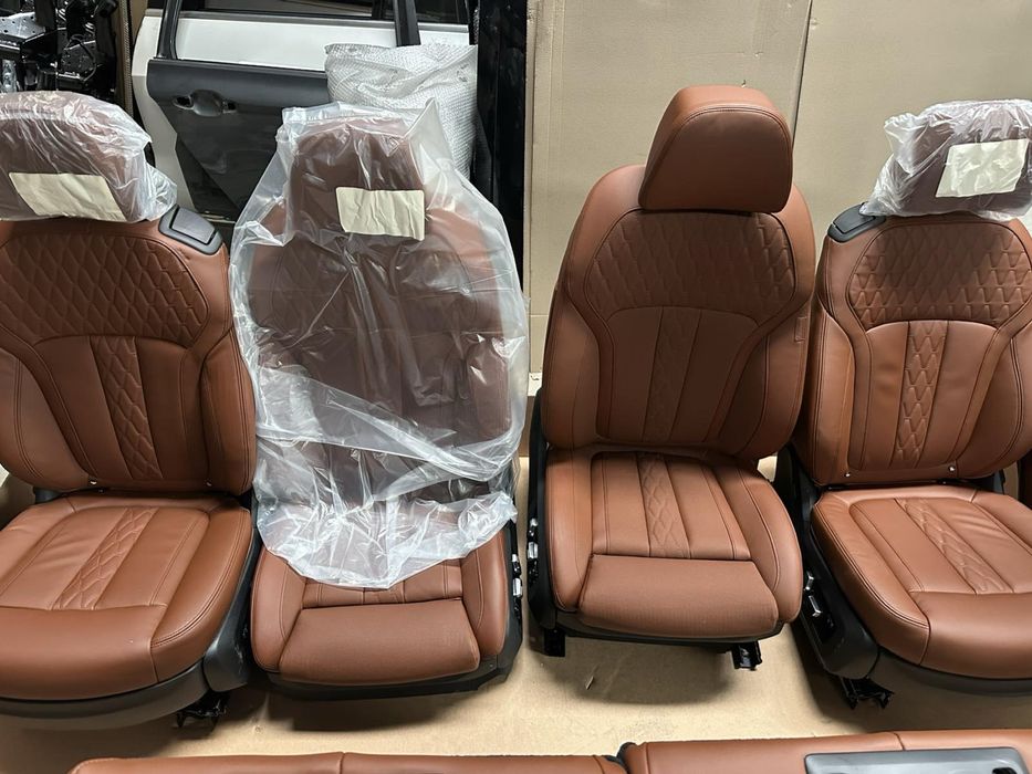 Bmw X7 G07 LCI комплект седалки 6 местен