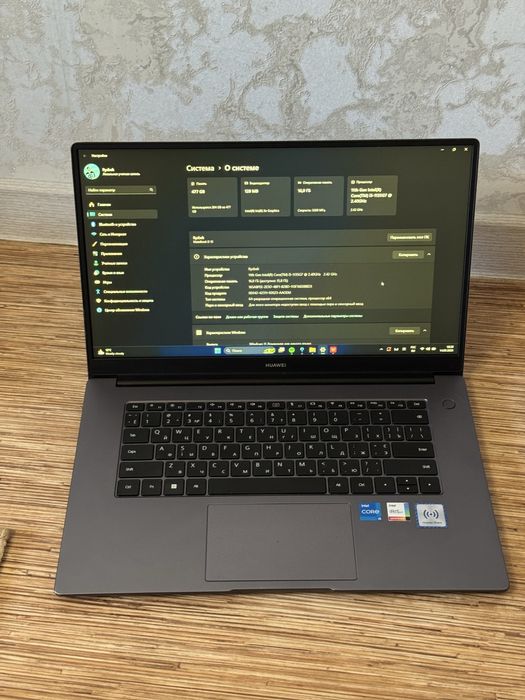 Huawei Matebook D15 intel(R) Core(TM) i5-1135G7