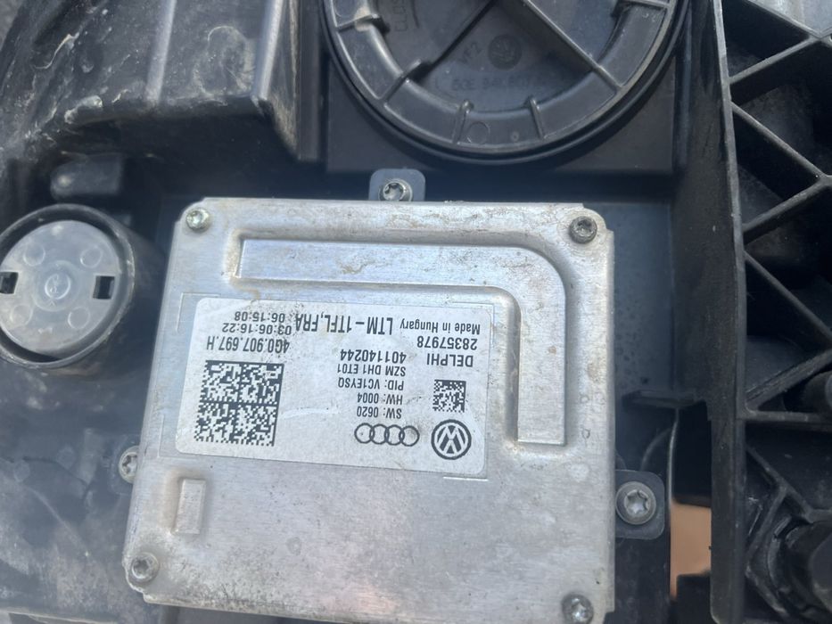 Оригинални Фарове VW Passat 8 ляв и десен 3g2941035h Фар Пасат B8