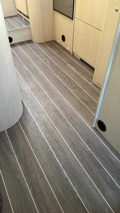 Autorulota FORD NOBELART T5000