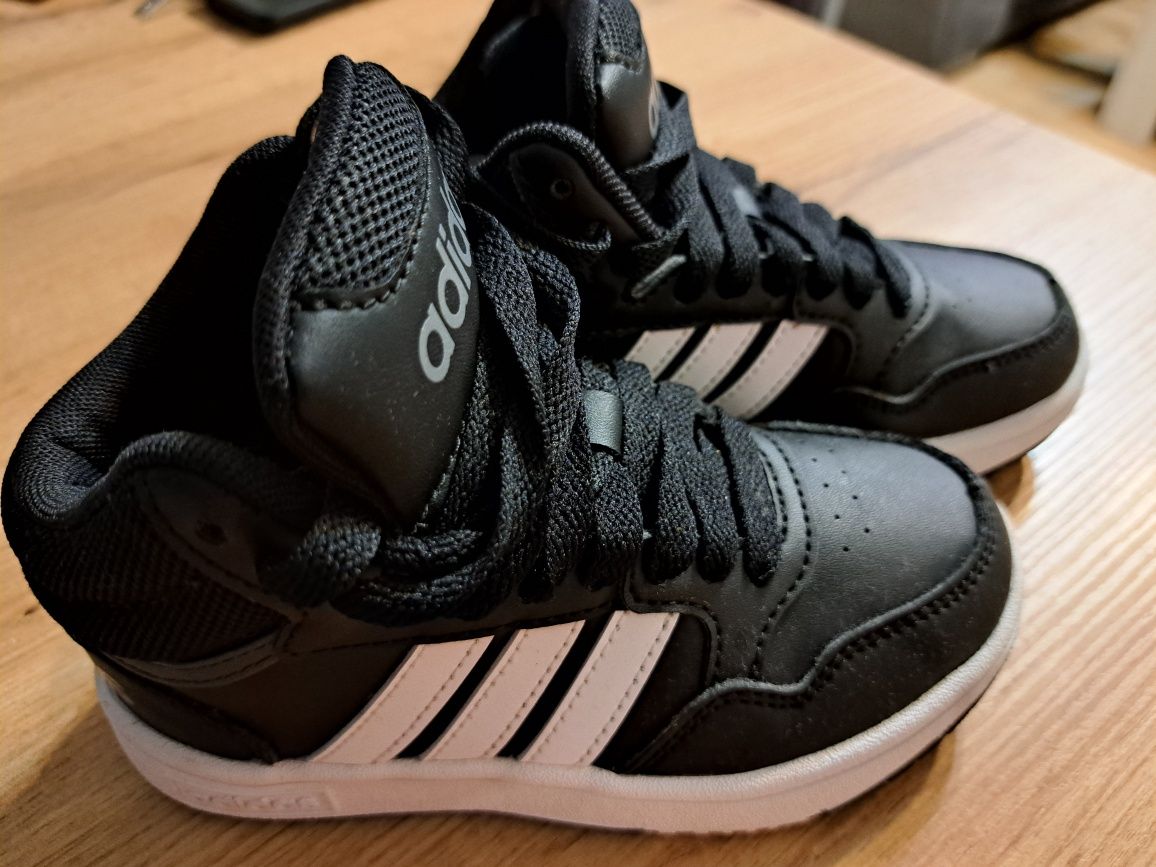 Маратонки Adidas