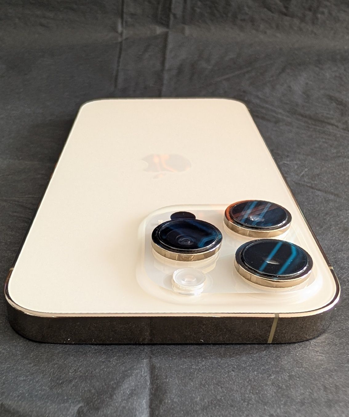 iPhone 14 pro Gold