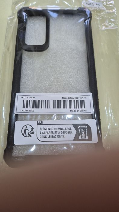 Vând husă spate pentru telefonSamsung galaxyS20FE 2022