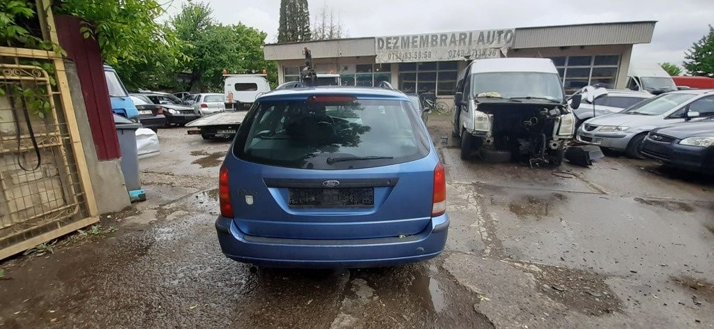 Dezmembrez Ford Focus 1,turnier,an fabricatie 2003,1.6 benzina,cod mot