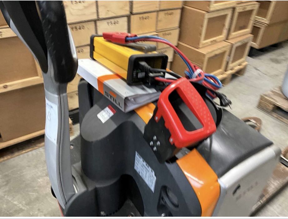 Transpalet Stil EXU 16, Transpalet Jungheinrich stacker cu catarg