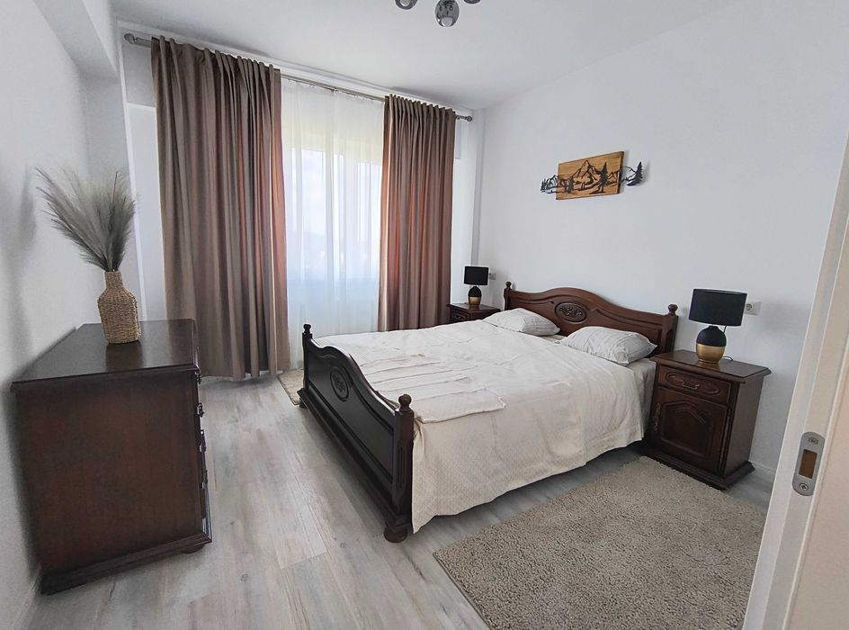 Ap. 2c decomandat cu terasa, complet mobilat si utilat, UNIREA TOWERS