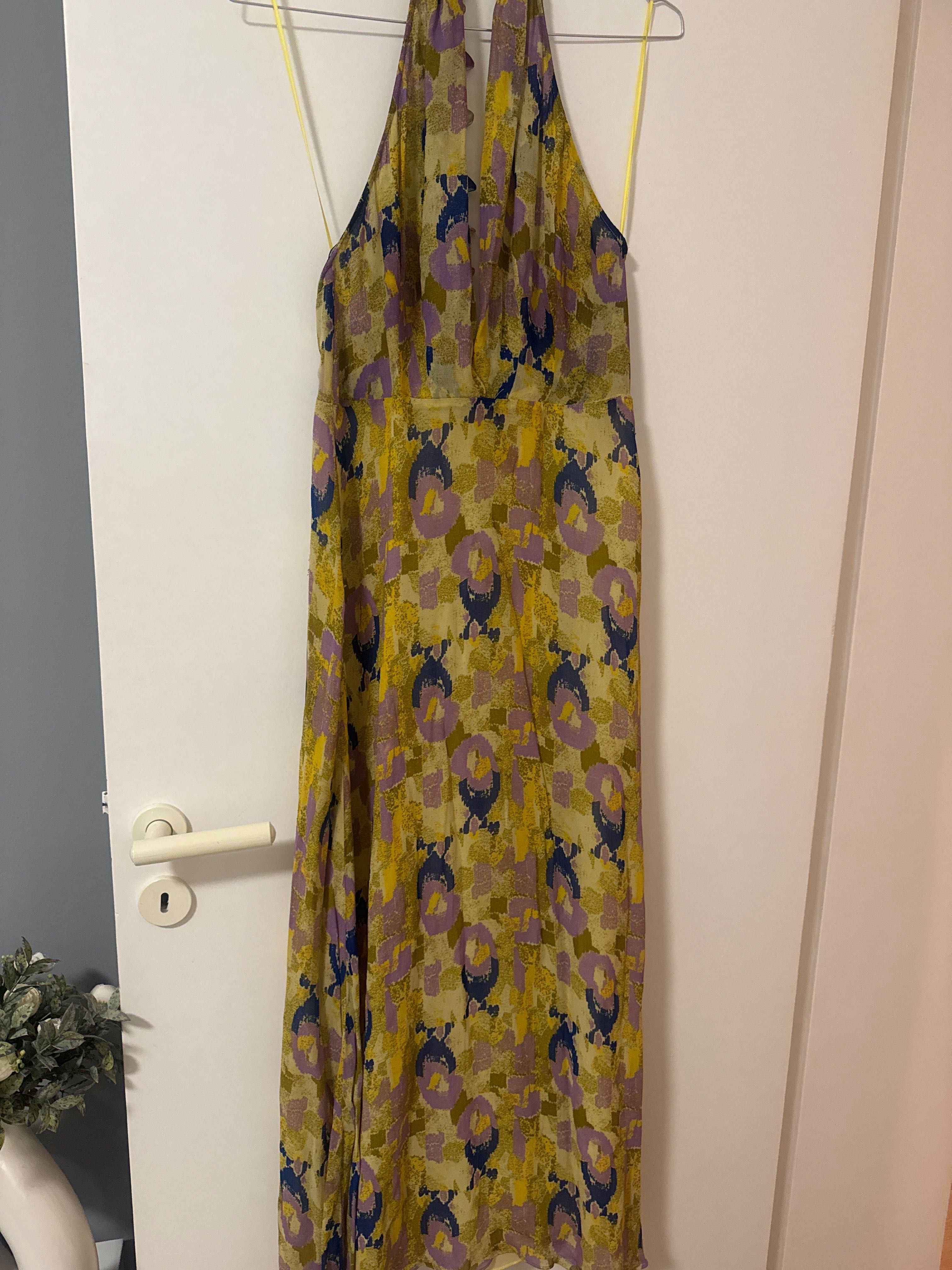 Рокля на ZARA цветен принт
