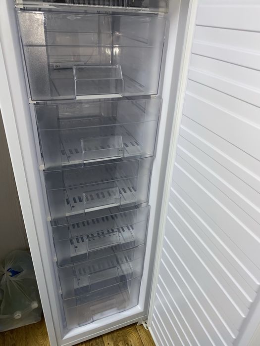 Продам морозилку