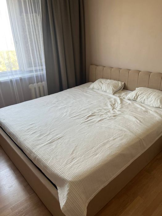 Кровать большая king size