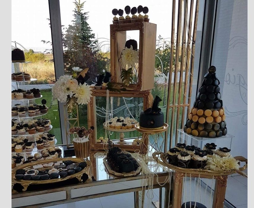 Etajera suport macarons 10 nivele